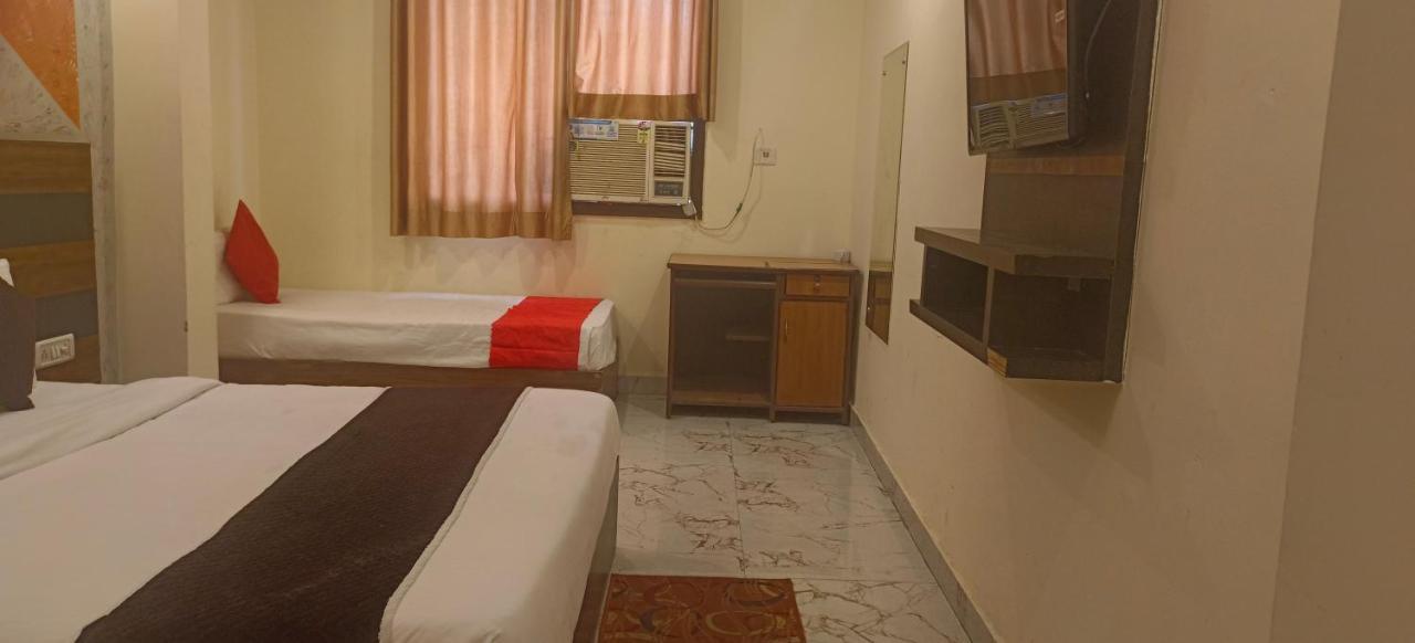 Airport Hotel Prince Palace By Byobhotels New Delhi Exteriör bild